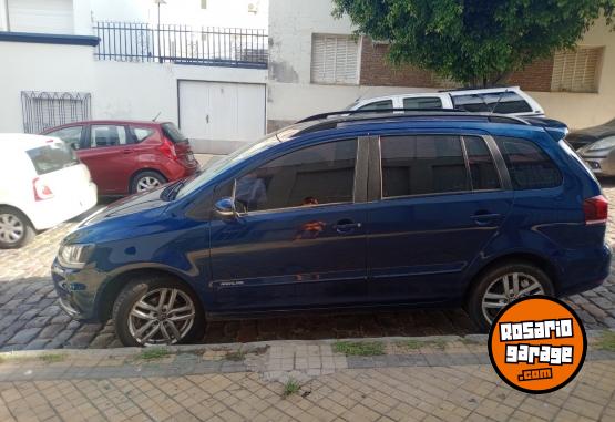 Autos - Volkswagen Suran Highline 2018 Nafta 73000Km - En Venta