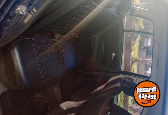 Autos - Volkswagen Suran Highline 2018 Nafta 73000Km - En Venta