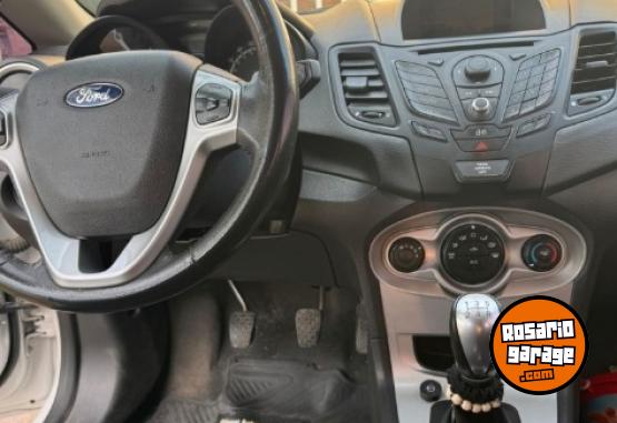 Autos - Ford Se plus 2014 GNC 127000Km - En Venta