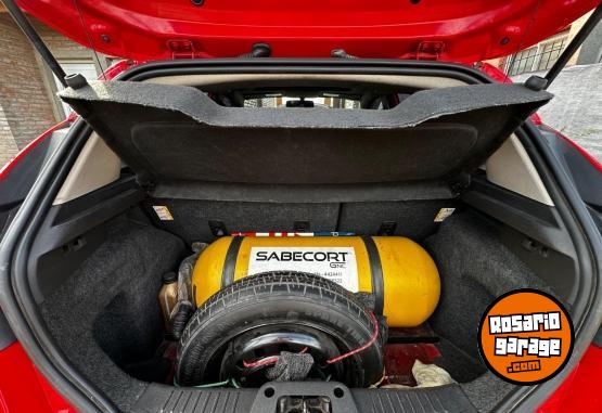 Autos - Ford Fiesta Kinetic Titanium 2012 GNC 193000Km - En Venta