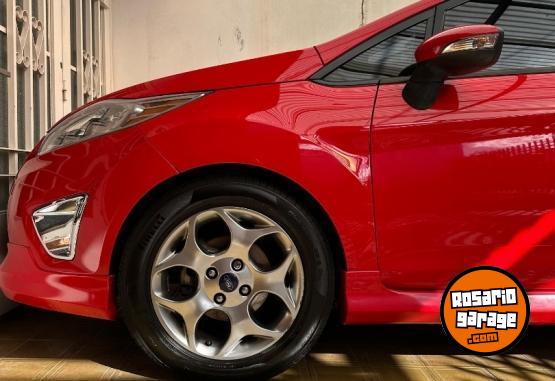 Autos - Ford Fiesta Kinetic Titanium 2012 GNC 193000Km - En Venta