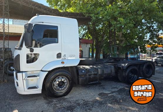 Camiones y Gr�as - VENDO FORD 1723 EJE NEUM�TICO BALANCIN - En Venta