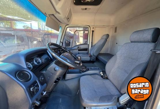 Camiones y Gr�as - VENDO FORD 1723 EJE NEUM�TICO BALANCIN - En Venta