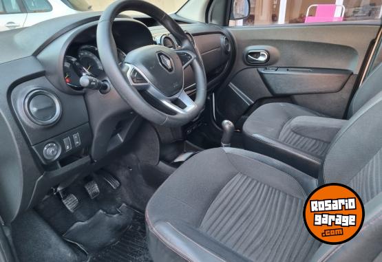 Utilitarios - Renault Kangoo Express Emotion 5A 2020 Nafta 118000Km - En Venta
