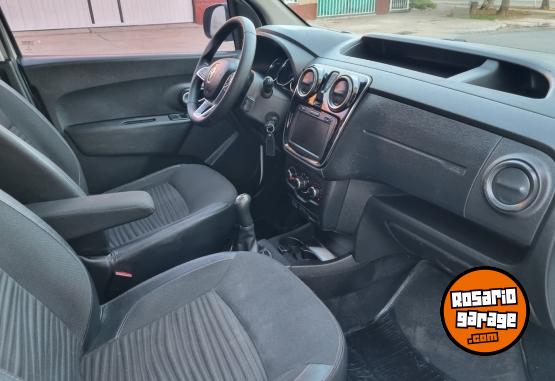 Utilitarios - Renault Kangoo Express Emotion 5A 2020 Nafta 118000Km - En Venta