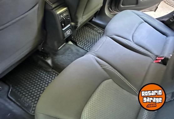 Camionetas - Jeep COMPASS SPORT 1.3T AT 2024 Nafta 68000Km - En Venta