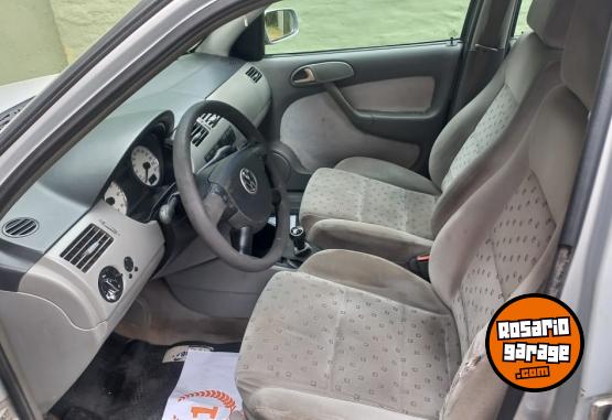 Autos - Volkswagen Gol country 2004 Nafta 250000Km - En Venta