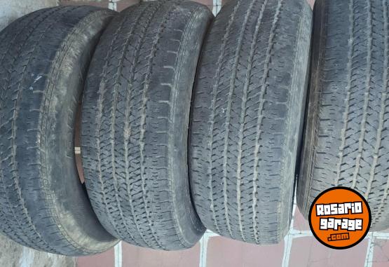 Accesorios para Autos - Cubiertas Bridgestone 245/65R17 - En Venta