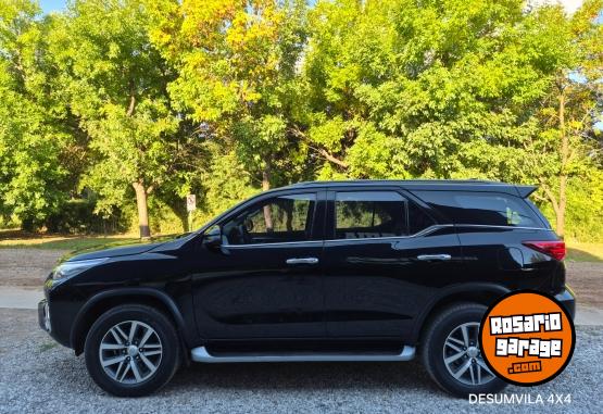 Camionetas - Toyota SW4 SRX A/T 7A 2019 Diesel 120000Km - En Venta