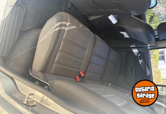 Camionetas - Volkswagen Amarok Highline Pack 2022 Diesel 160000Km - En Venta