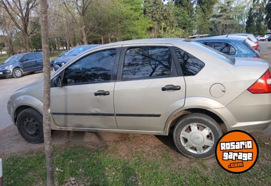 Autos - Ford Fiesta max 2006 GNC 230000Km - En Venta