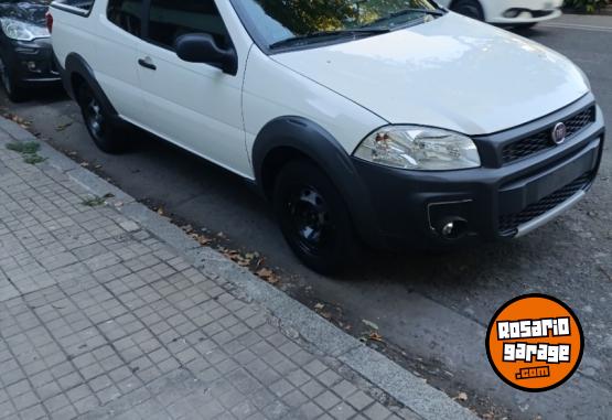 Utilitarios - Fiat Strada 2018 GNC 124000Km - En Venta