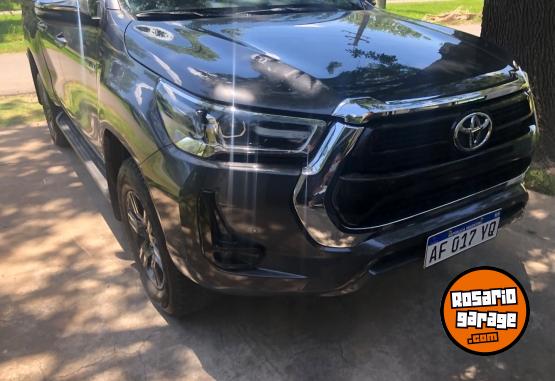 Camionetas - Toyota Hilux SRV Automática 4x2 2021 Diesel 50000Km - En Venta