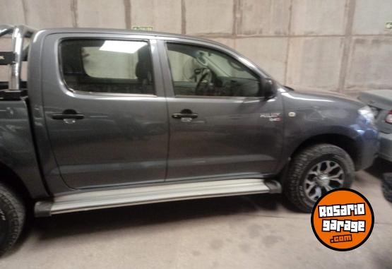 Camionetas - Toyota Hilux dx 2010 Diesel 250000Km - En Venta