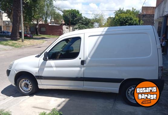 Utilitarios - Peugeot Partner 2012 GNC 242000Km - En Venta