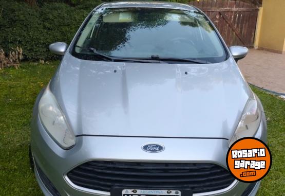 Autos - Ford Fiesta Kintetic 2014 Nafta 86000Km - En Venta