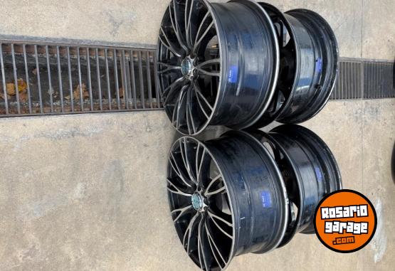 Accesorios para Autos - Vendo llantas y cubiertas 17 - En Venta