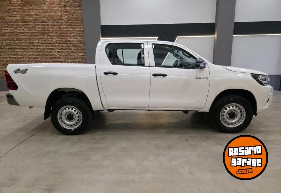 Camionetas - Toyota HILUX DC DX 2.4L 4X4 2026 Diesel 0Km - En Venta