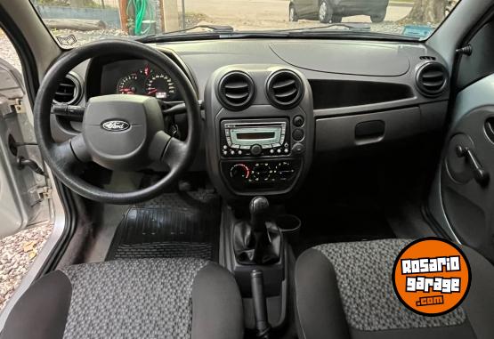 Autos - Ford La Fly viral 1.6 2012 Nafta 83000Km - En Venta