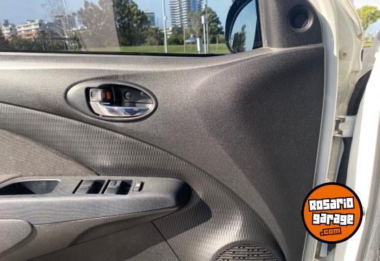 Autos - Toyota Etios 2017 Nafta 229000Km - En Venta