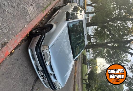 Autos - Renault 19 1996 Nafta 220000Km - En Venta