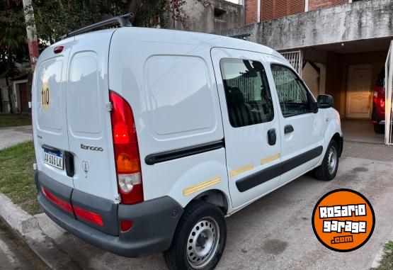 Utilitarios - Renault Kangoo 2016 GNC 160000Km - En Venta