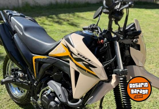 Motos - Honda XR 2025 Nafta 1700Km - En Venta