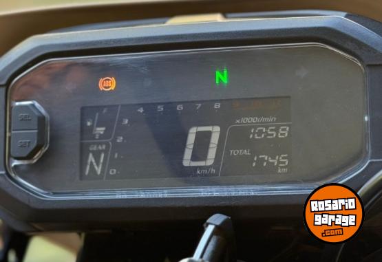 Motos - Honda XR 2025 Nafta 1700Km - En Venta