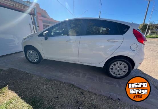 Autos - Ford Fiesta Kinetic 2016 Nafta 150000Km - En Venta