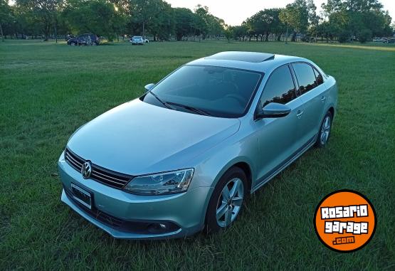 Autos - Volkswagen VENTO LUXURY 2014 Nafta 106000Km - En Venta