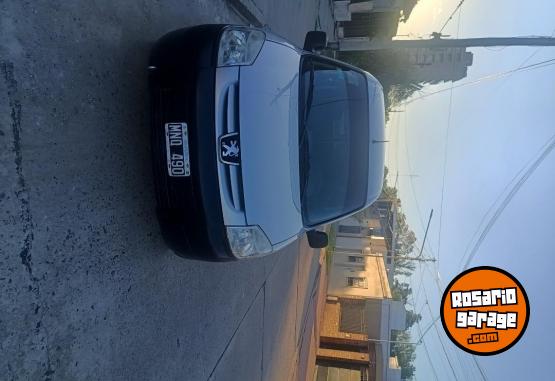 Utilitarios - Peugeot Partner 2013 Nafta 138800Km - En Venta