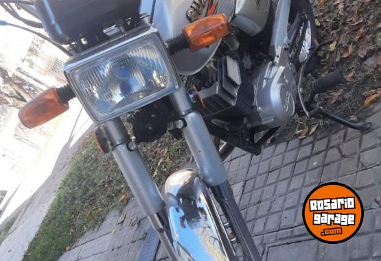 Motos - Suzuki Ax100 2019 Nafta 13000Km - En Venta