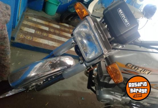 Motos - Suzuki Ax100 2019 Nafta 13000Km - En Venta