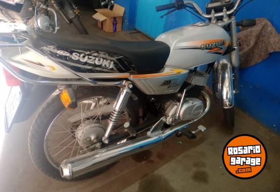Motos - Suzuki Ax100 2019 Nafta 13000Km - En Venta