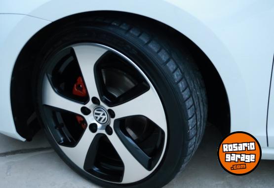 Autos - Volkswagen Golf mpi 1.6 2015 Nafta 63500Km - En Venta
