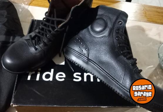 Accesorios para Motos - Botas NTO y guantes - En Venta