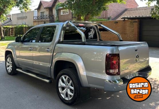 Camionetas - Volkswagen Amarok v6 highline 2022 Diesel 39700Km - En Venta