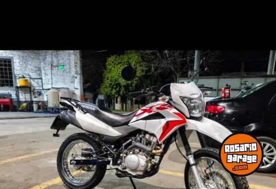 Motos - Honda XR 2024 Nafta 13000Km - En Venta