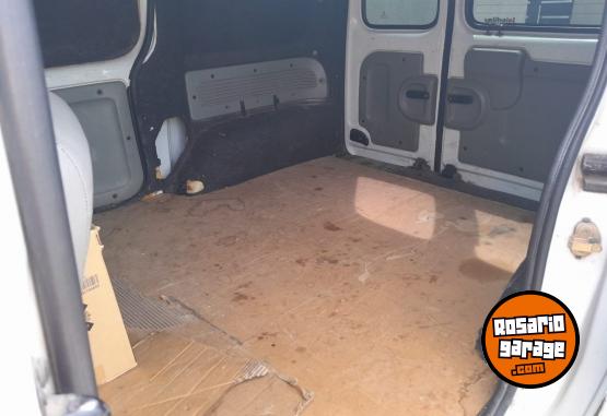 Utilitarios - Renault Kangoo 2004 Diesel 270000Km - En Venta