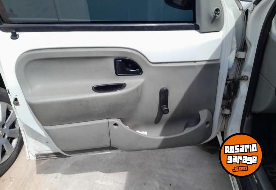 Utilitarios - Renault Kangoo 2004 Diesel 270000Km - En Venta