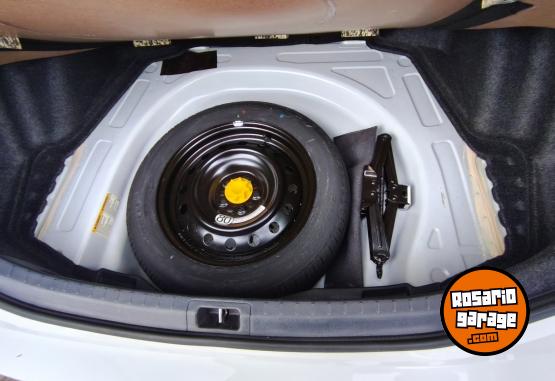 Autos - Toyota COROLLA SE-G FULL AUTOM. 2017 Nafta 39000Km - En Venta