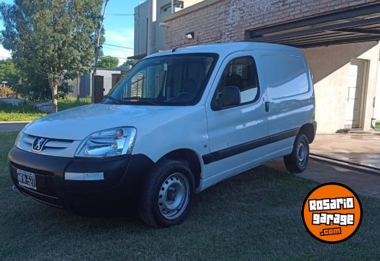 Utilitarios - Peugeot Partner 2013 Nafta 128000Km - En Venta