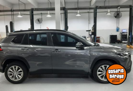 Autos - Toyota COROLLA CROSS 2.0 XLI CVT 2021 Nafta 87000Km - En Venta