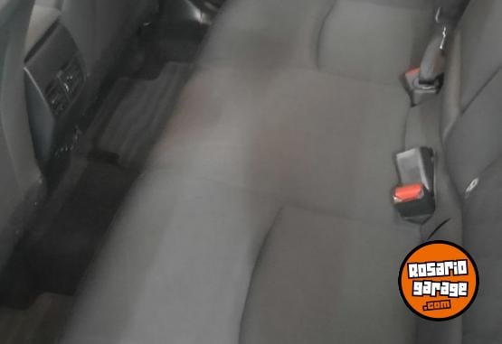 Autos - Toyota COROLLA CROSS 2.0 XLI CVT 2021 Nafta 87000Km - En Venta