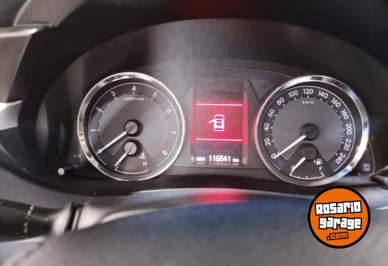 Autos - Toyota Corolla XEI CVT 2015 Nafta 116500Km - En Venta