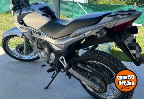 Motos - Honda Falcon 2015 Nafta 15000Km - En Venta