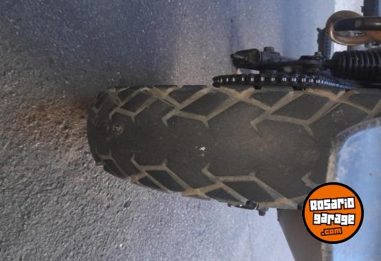 Motos - Bajaj 220f 2012 Nafta 110000Km - En Venta