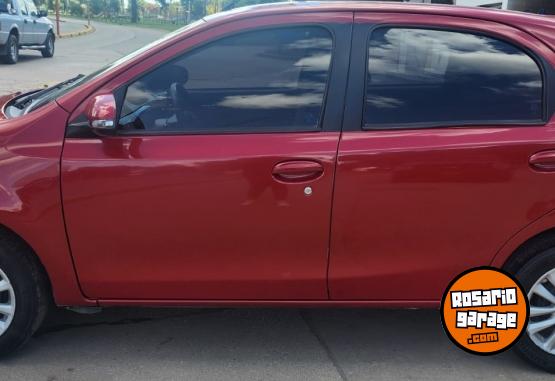 Autos - Toyota Etios XLS 5 ptas 2016 Nafta 110000Km - En Venta