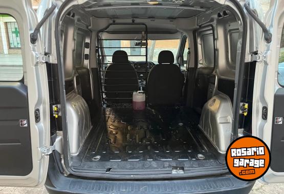 Utilitarios - Fiat Doblo cargo 2017 Nafta 53000Km - En Venta