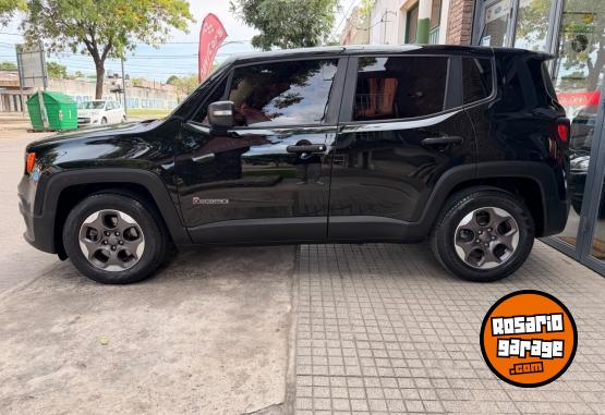 Camionetas - Jeep Renegade Sport 2017 Nafta 80300Km - En Venta